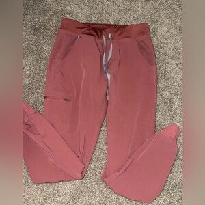 figs joggers mauve size S